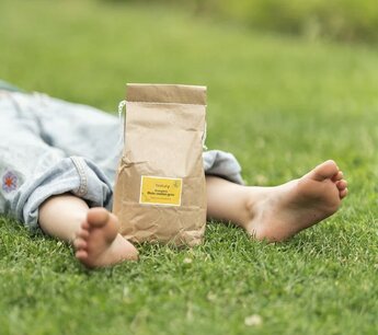 Biologisch blote voeten speel -en gazongras 1kg Biologisch blote voeten speel -en gazongras 1kg